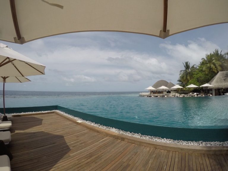 私たち以外ほとんど泳いでる人はいませんでした。笑